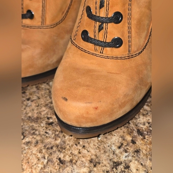 Grey Mer Lace-Up Leather Heeled Boots - Picture 14 of 16